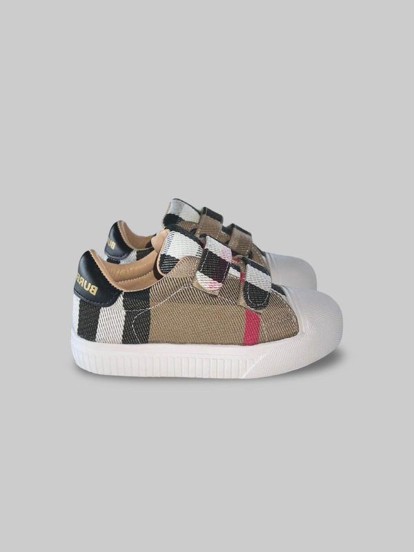 BURBERRY velcro