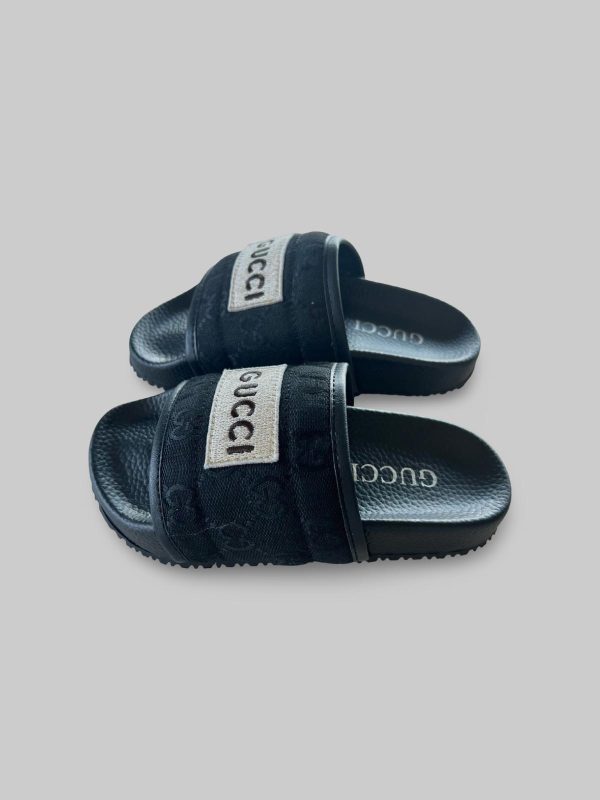 GUCCI slippers
