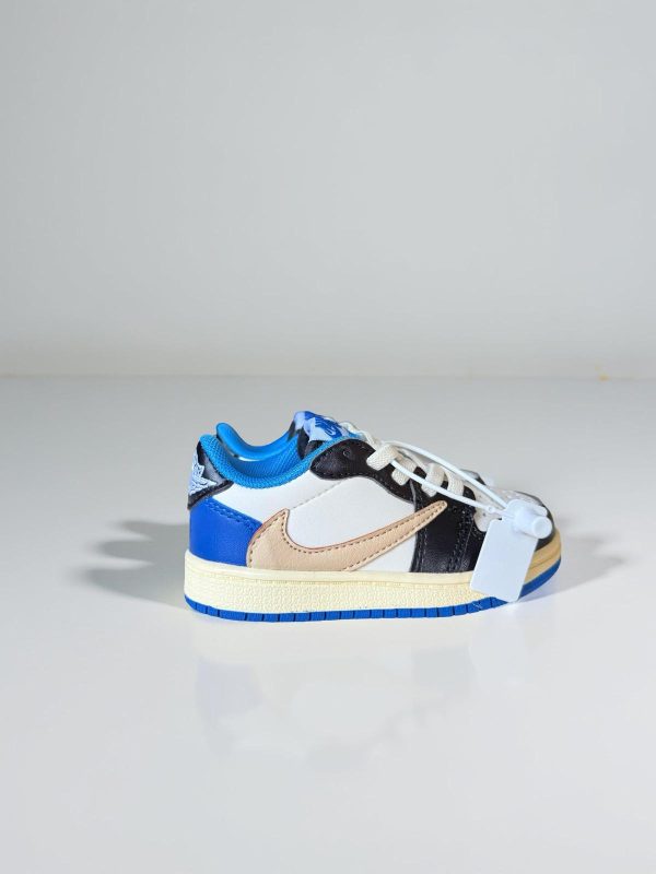 Travis Scott Retro Low Military blue