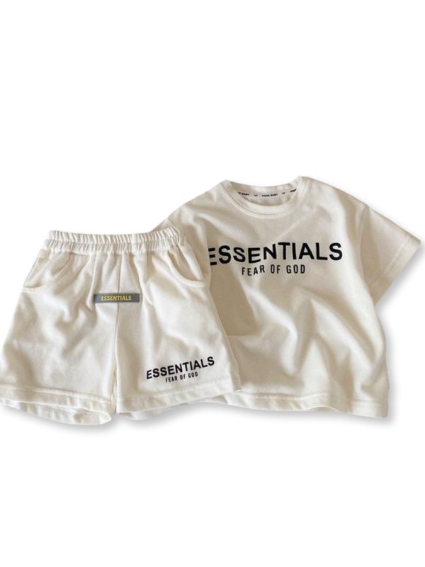 Fear of God Essentials zomer set