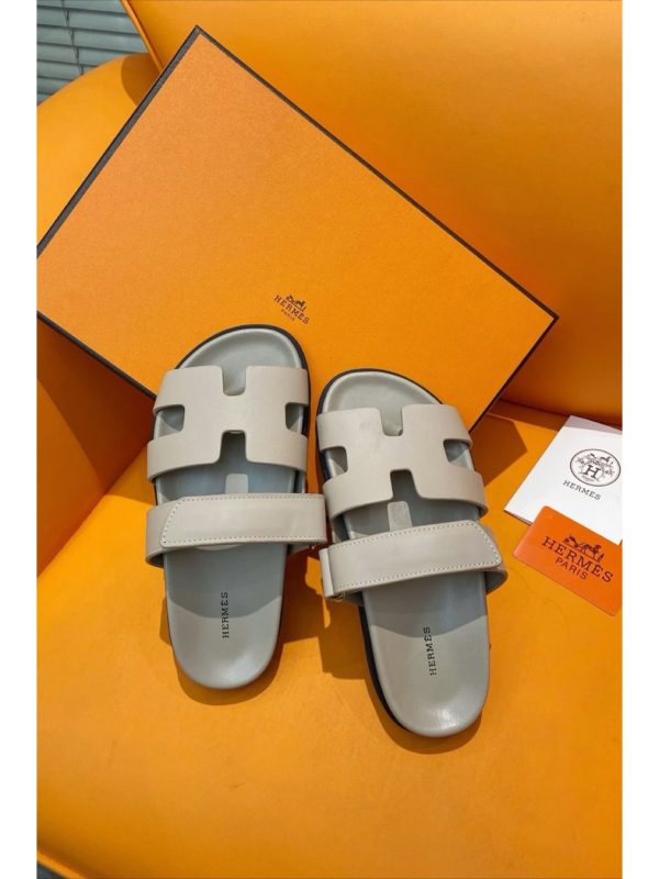 HERMES CHYPRE SANDALEN