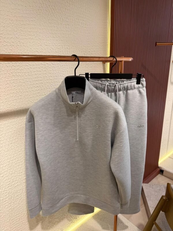Alo Accolade 1/4 Zip Tracksuit grey